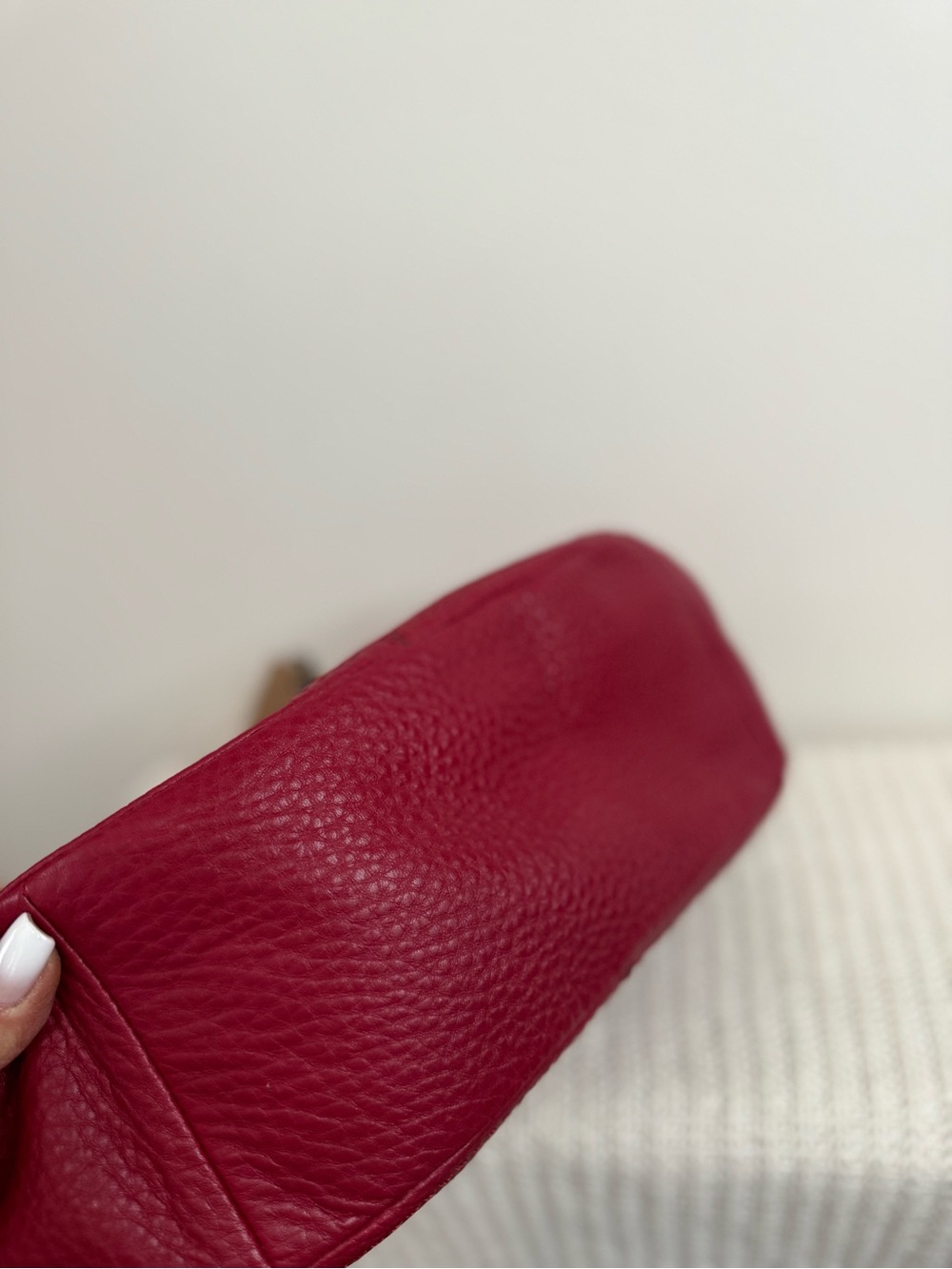 Cole Haan NWT  Pebbled Leather Hobo Bag in Velvet Red - Picture 9 of 14
